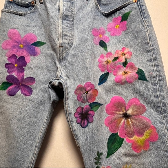 Levi’s 501 Rialto Jean Project Lightwash Pink Floral Hand Painted Jeans W32 L26 - Picture 2 of 8